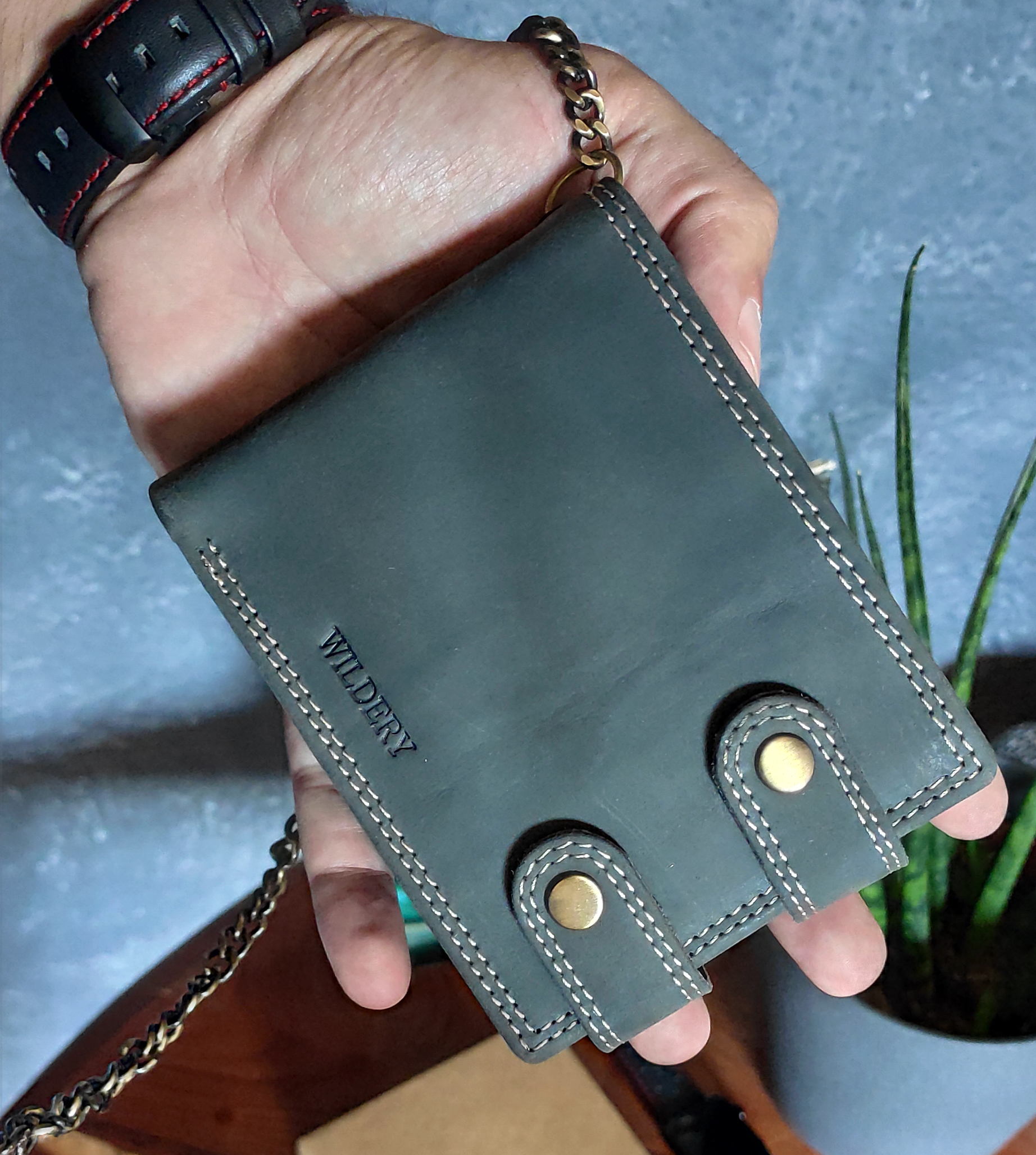 Herren Voll Leder Geldbörse mit RFID und NFC Schutz im Querformat im Vintage Look mit Sicherheitskette